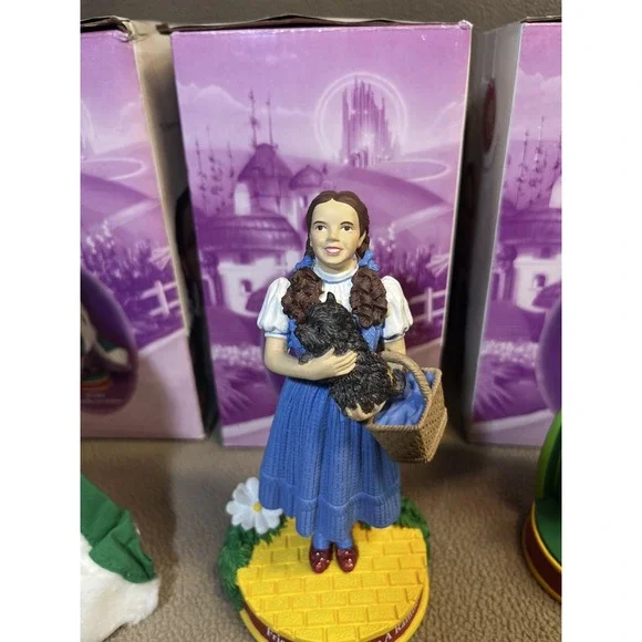 Wizard of Oz Figurine Set Dorothy Tin Man Scarecrow Lion with Boxes 2000